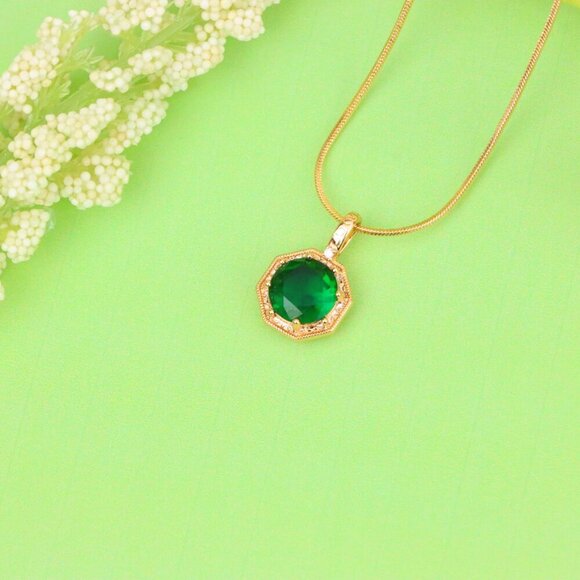 "Elegant Green Gem Pendant in Rose Gold Octagon Frame, XPPT1388 - Picture 12 of 13